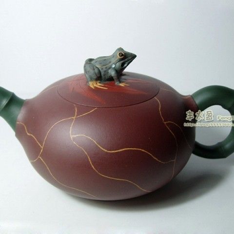 宜兴紫砂茶壶大师蒋蓉侄女蒋美珍制竹段青蛙壶无锡博物馆收藏