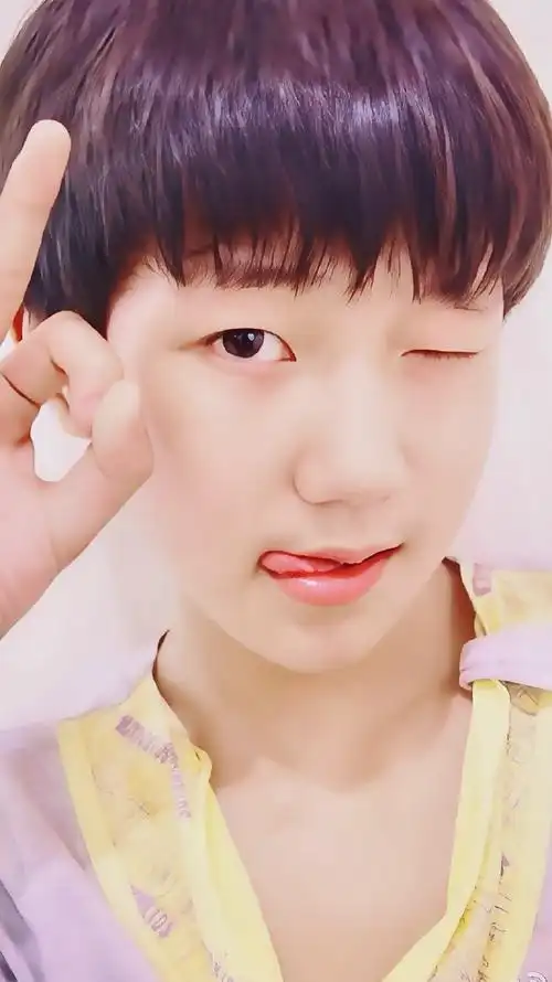 王源2024龙行绛气