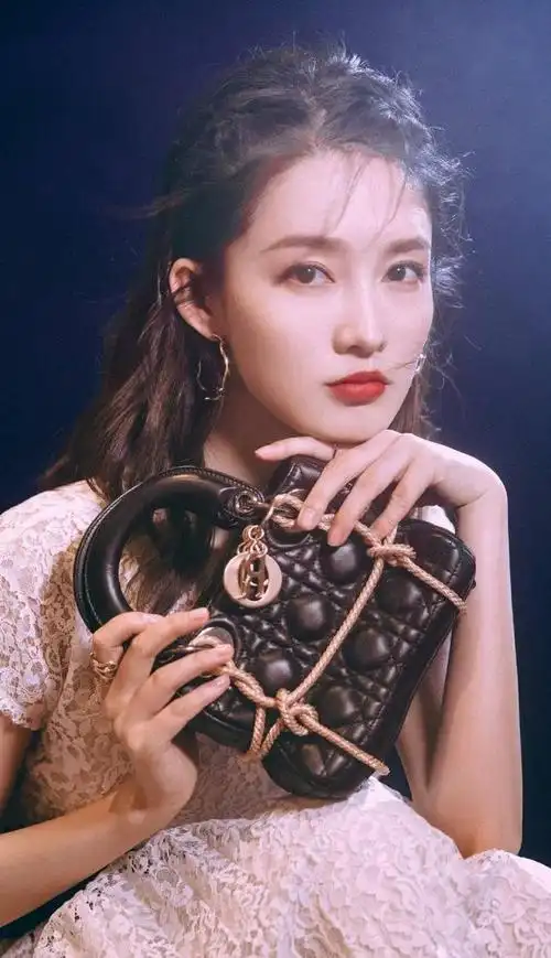 娱乐圈颜值非常高,但却一直不温不火的女演员,你都认识吗?