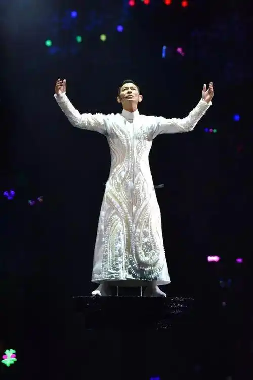 探秘2018刘德华mylove香港演唱会舞台幕后的故事