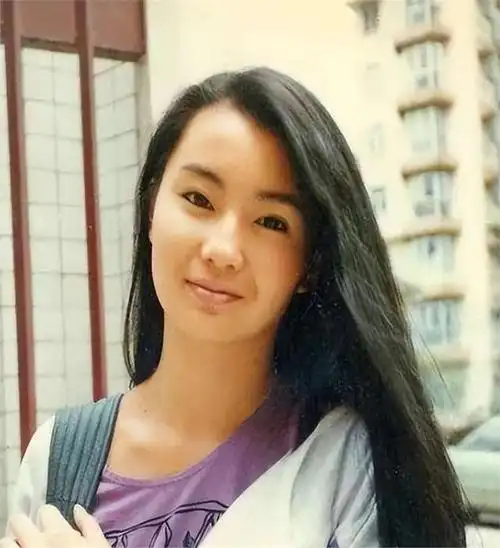 张曼玉仅凭眼神就迷倒万千男人59岁仍单身如今处境让人唏嘘