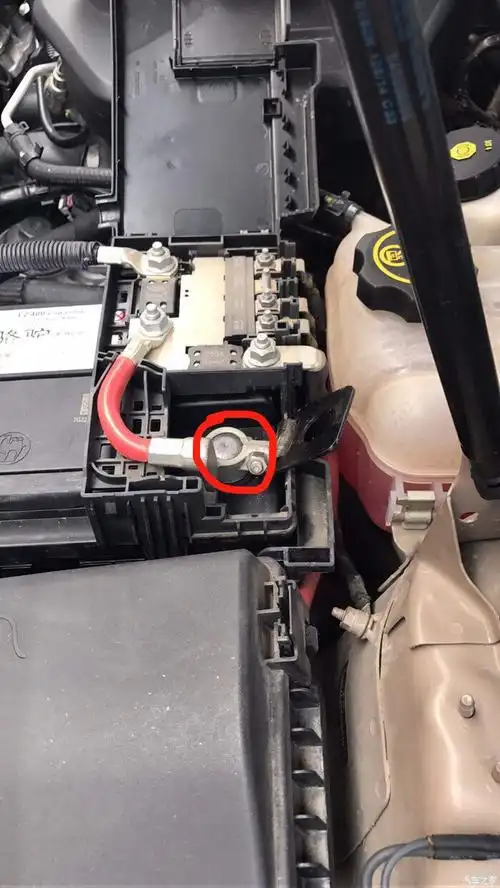 2014款新君威电瓶正极静态图啥样子?