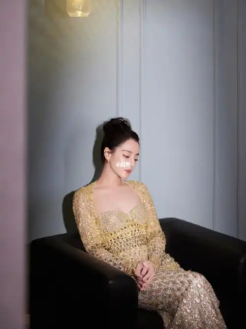 迪丽热巴戴mikimoto珍珠 美貌在发光78