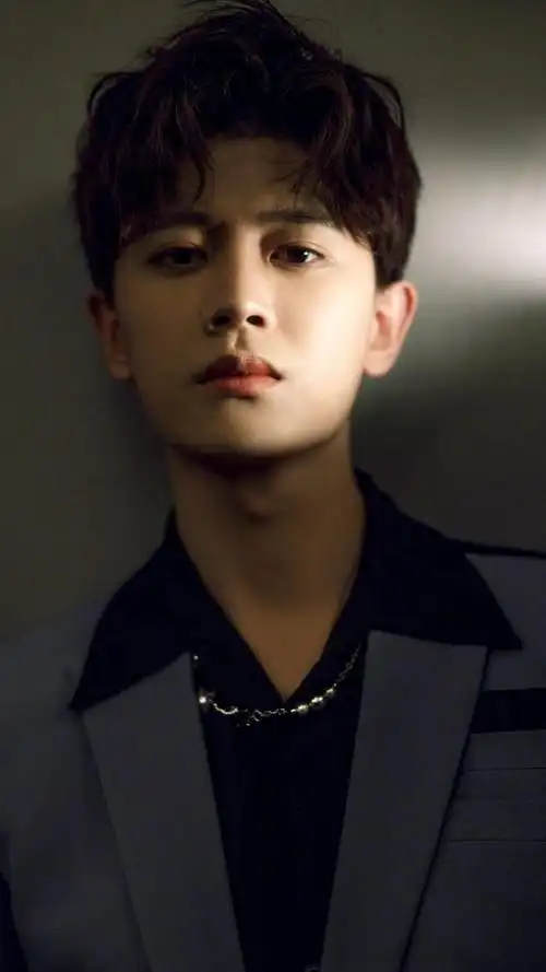 美少年任嘉伦帅气写真