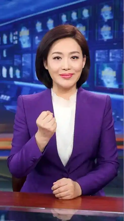 在黑龙江电视台的工作期间,郑丽始终怀揣着一颗学习的心面对一切问题