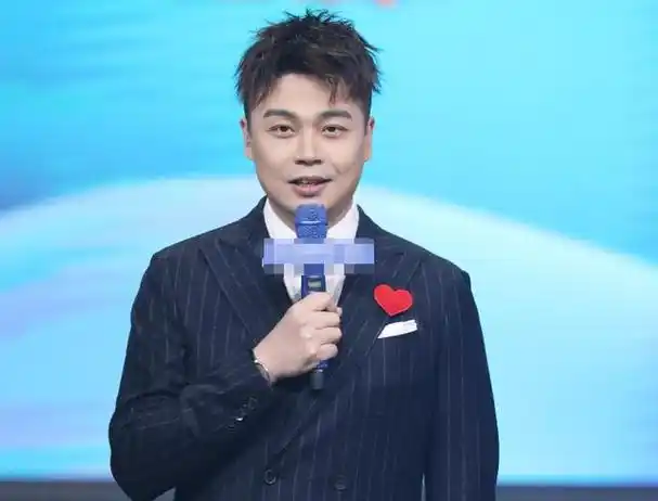 主持人沈涛喜得子!《王牌》家族无一人祝福,本人生活拮据频直播