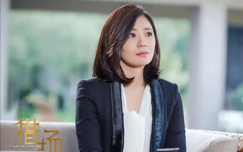 《猎场》独家花絮:贾静雯见胡歌变迷妹,索吻胡歌挑衅小s