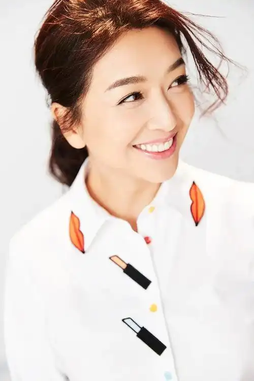 江姗15张精美的照片