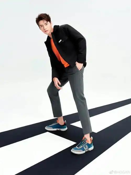 龚俊广告大片花絮