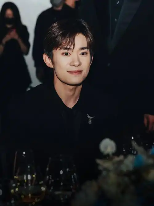 易烊千玺新专辑刘艳芬##易烊千玺新专辑想要尝试不同曲风##易烊千趑