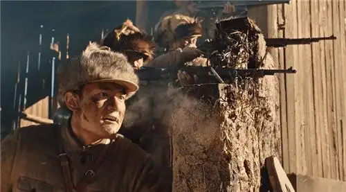 央视一套播出电视剧《大决战》的第12集和第13集.