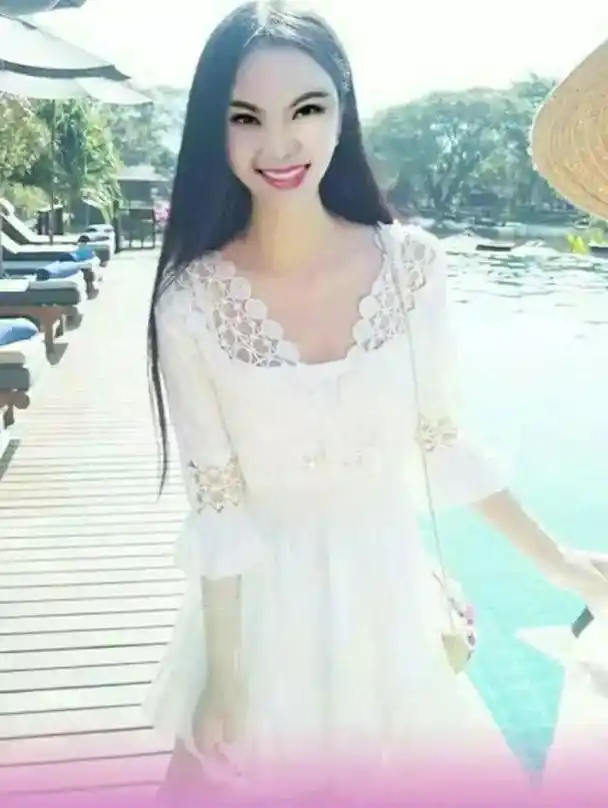 乌兰图雅的年轻的时候照片小时候 - 抖音