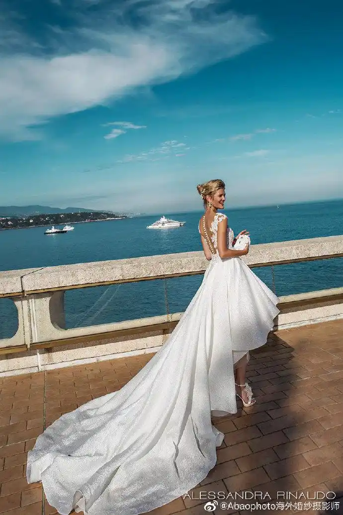 婚纱礼服##巴黎婚纱照#姑娘,你那么努力,不是为了嫁给世俗传说的纫忖