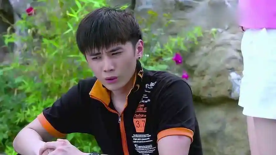 麻辣变形计:剧亮弄丢了妖女的线索,粉红豹大显神通找回名片