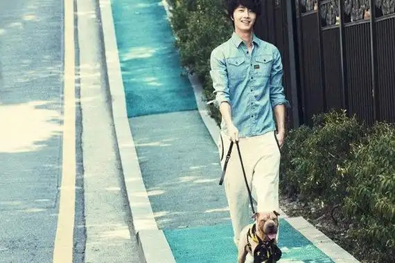 丁一宇承认的女朋友