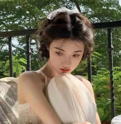 这一次我绝不能让女儿再受上一世的苦