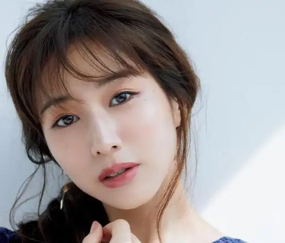 想要比同龄人老得慢,长期坚持这7个好习惯,皮肤会逐渐细腻有光泽