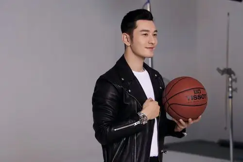 天梭表全球形象代言人黄晓明突破自我 演绎梨园传奇