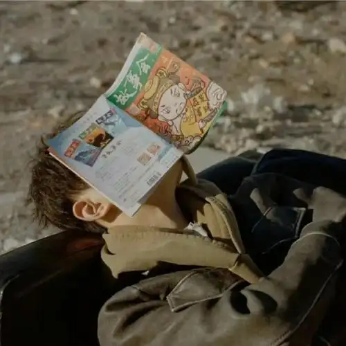 易烊千玺氛围感头像