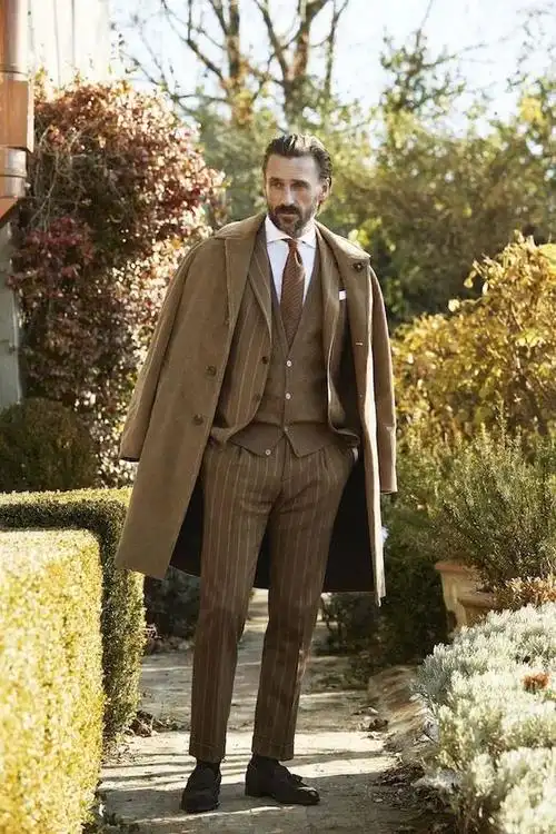 西装叠穿冬天正当时