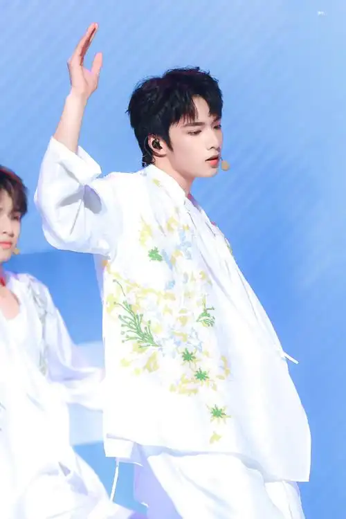 刘耀文feel me##刘耀文 东方风云榜