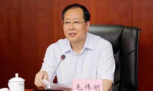 我省召开集中整治基层"微腐败"电视电话会议