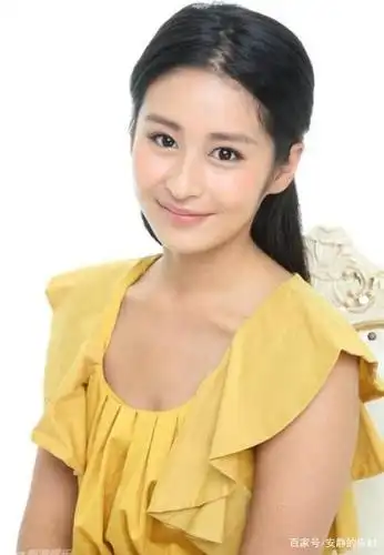 气质女神颖儿美照,长相清纯可人,身材高挑,魅力十足!