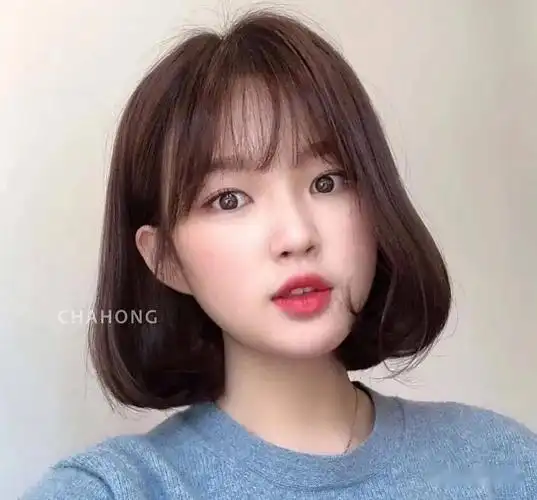 "网红气垫烫中短发"