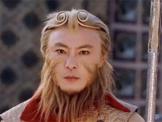 在郑则仕的引领下,张卫健的事业蒸蒸日上,尤其是电视剧《日月神剑》