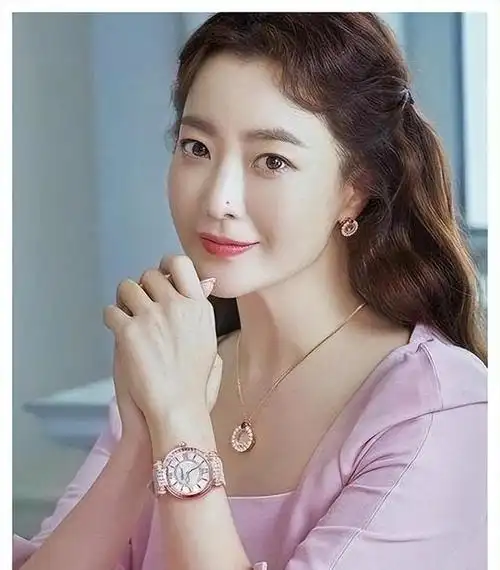 金喜善:因女儿丑被怀疑整容,称长开就行了,结果12年后却打脸了