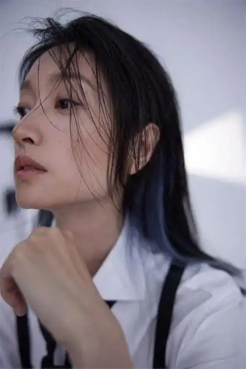 沈佳妮:低调的女演员,15年来一直没有红,她的丈夫却是大红大紫