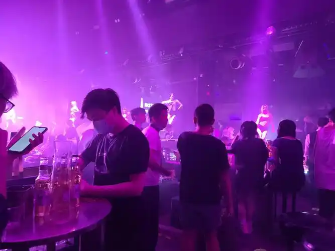 重庆蹦迪酒吧夜店免费组队群