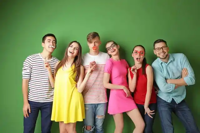 职场社交真相:为什么你认识这么多人,却交不到一个朋友