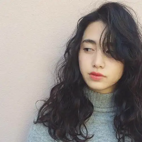 女人过了30岁,少留这3种发型,特别是第2种,装不了嫩更显老!