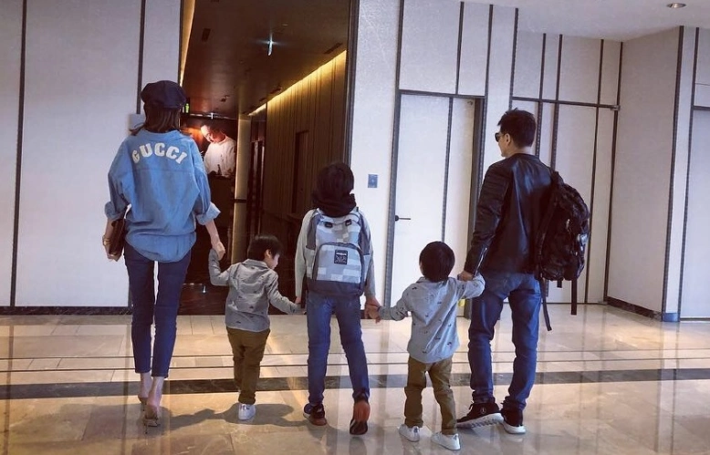 林志颖娇妻陈若仪晒大儿子背影感恩与kimi一起旅行看世界