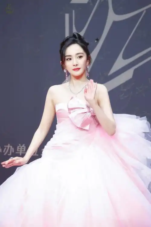 杨幂腾讯视频vip代言人##杨幂星光大赏