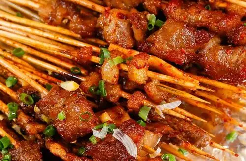 这家正宗湘西小串,凭啥笑傲星城烧烤界?