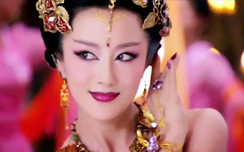 8个版本"苏妲己"对比,傅艺伟vs李依晓你认为谁是最美狐妖_哔哩哔哩