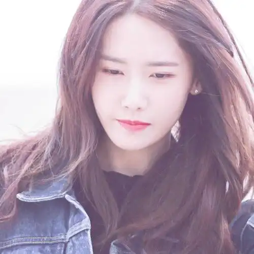 林允儿/爱豆头像/自截滤/拿图评论/欢迎关注收藏/by诗洛落 小落头像库