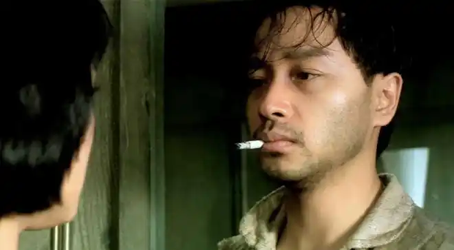 同样都是演许文强周润发版和张国荣版结局为何是相反的