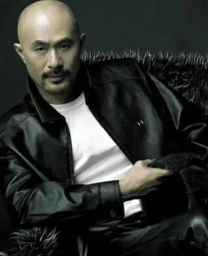 徐锦江(中国香港男演员)