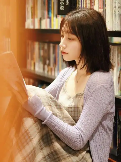 一定要去一次西西弗做个文艺美女子装的