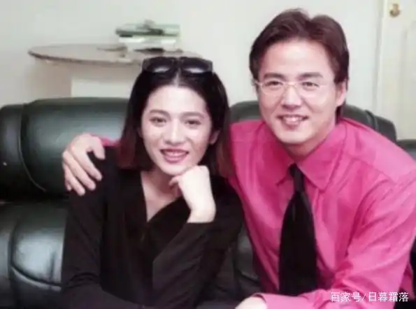 林瑞阳前妻曾哲贞被网友留言"大仇已报!