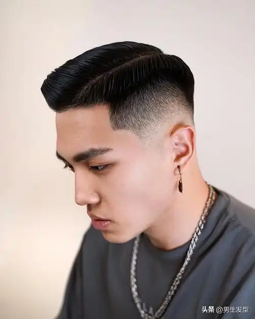 男生短发发型图片,男士两边铲短发型 - 老欧博客