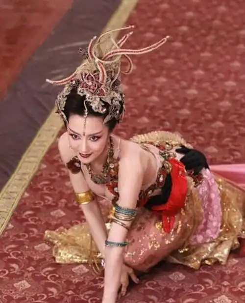 9位苏妲己比美 谁的扮相最经典?