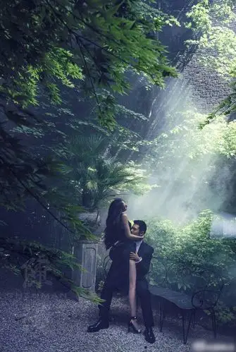 明星夫妻黄晓明和angelababy未流出写真照,第3张红着脸看完了|智能