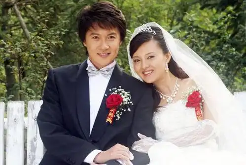 但其感情生活却一片空白,曾经网络谣传傅晶的老公是矢野浩二,但很快就