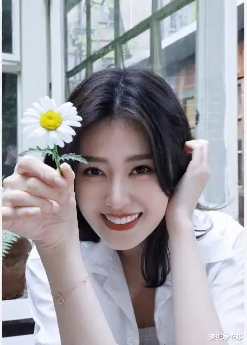 乔欣被爆整容?与杨紫共用一位医生,近照意外撞脸高圆圆?