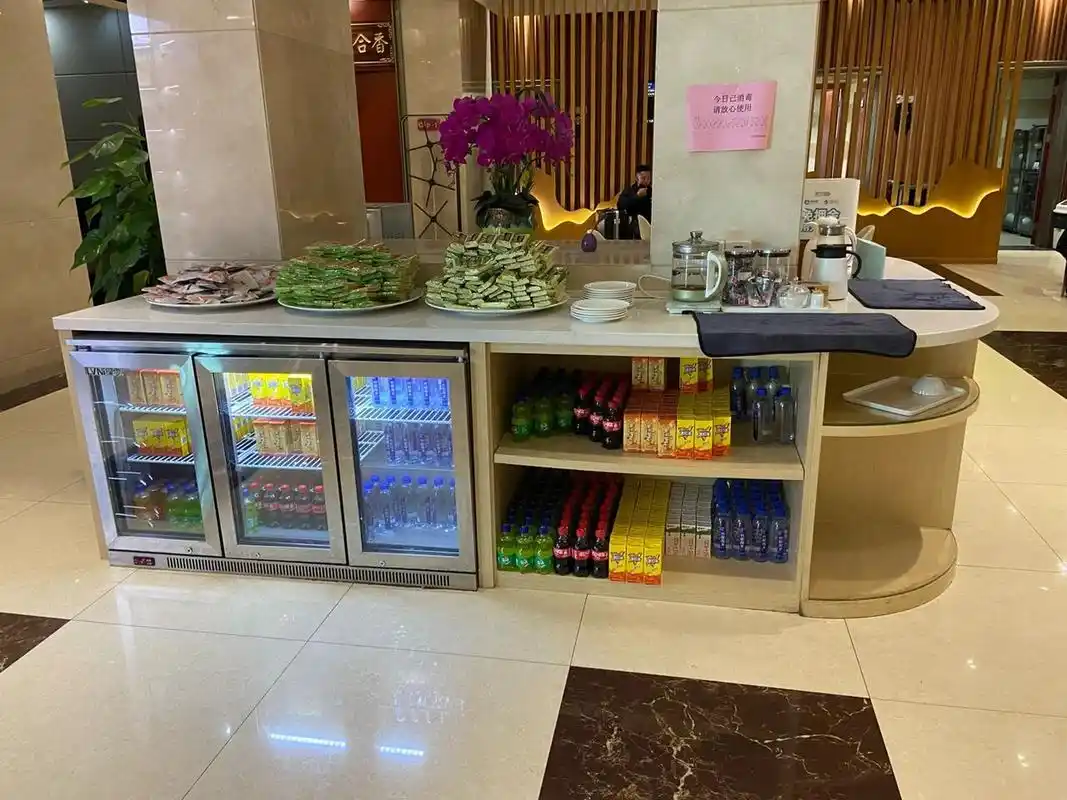 合肥新桥机场cip贵宾厅  !合肥机场休息室也不是很多!