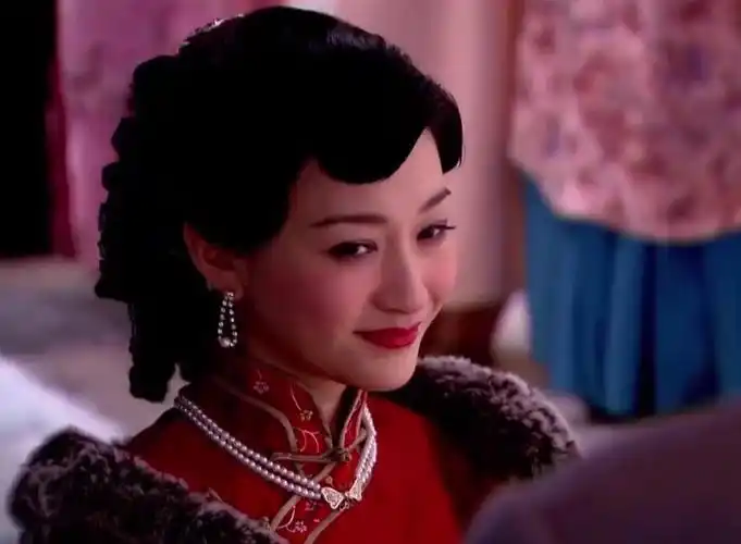 10位女星的"民国弹簧卷"造型,个个美得像洋娃娃,贵气扑面而来